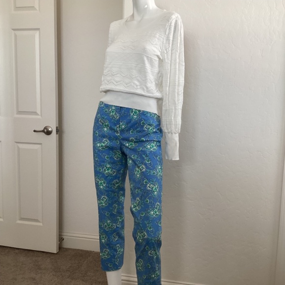 Banana Republic women’s, small, white, long sleeved, pullover sweater - Picture 10 of 10